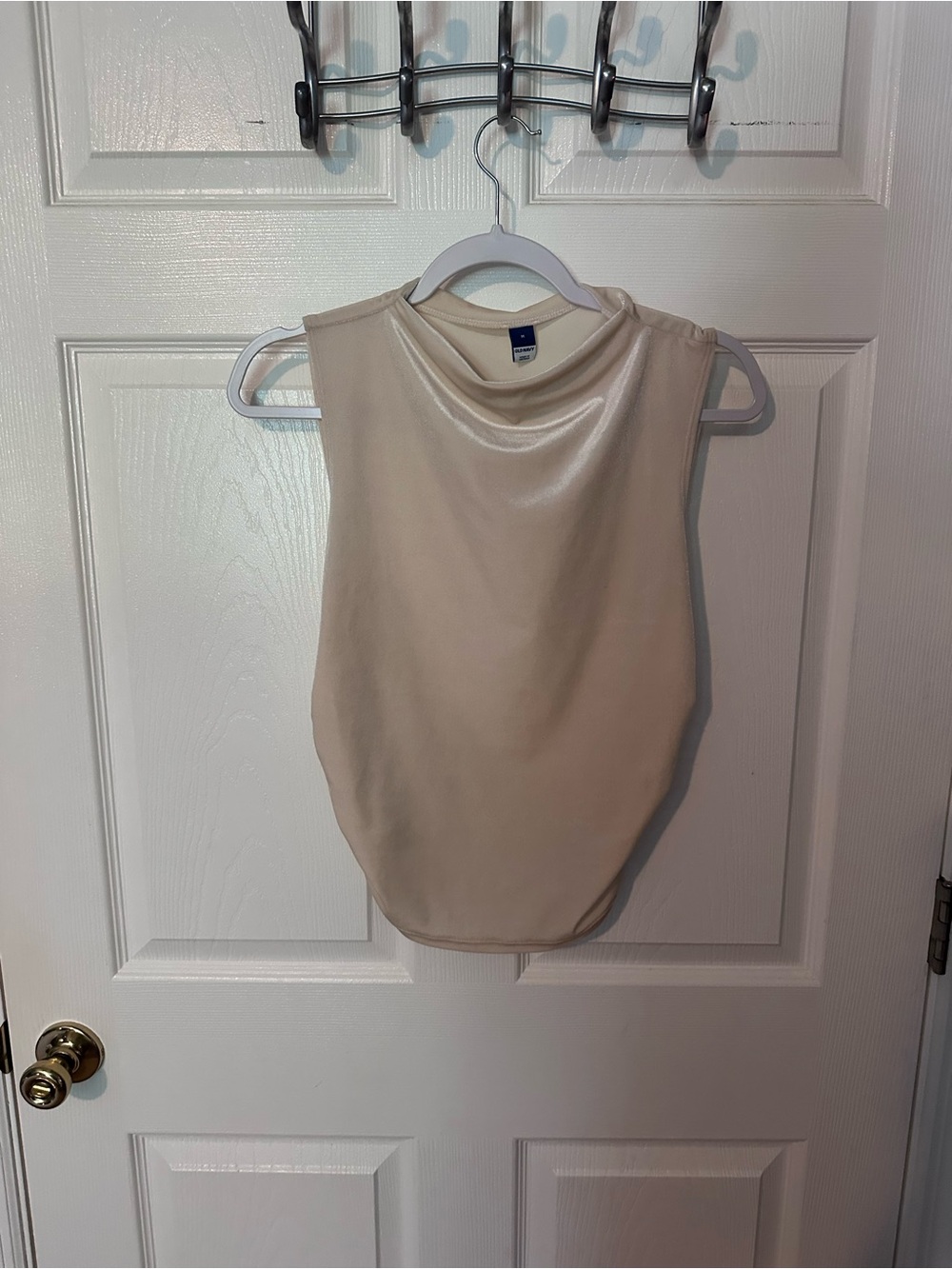 Old Navy Sleeveless Cowl Neck Camisole in Cream